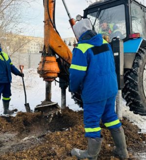 В Новокузнецке скоро ходить в одну из школ можно будет по освещенной дороге