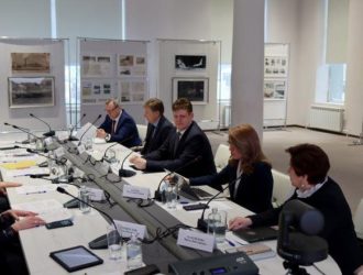 Анатолий Серышев принял участие в круглом столе «Архитектурно-художественный облик современных научных центров: наука и практика»