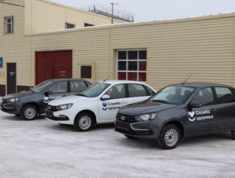 Новое медицинское оборудование и легковые автомобили поступили в больницы Кузбасса