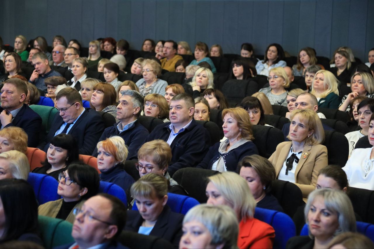 В Новокузнецке прошли обсуждения по трудоустройству и профессиональной ориентации молодежи