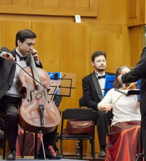 Кузбасские зрители услышат звучание виолончели, чей возраст составляет более 300 лет