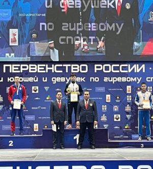 Кузбасский спортсмен Александр Попов взял бронзу на первенстве России по гиревому спорту