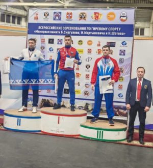 Кузбасские спортсмены завоевали награды на всероссийских соревнованиях по гиревому спорту