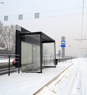 В двух городах Кузбасса из-за снегопада не ходят трамваи