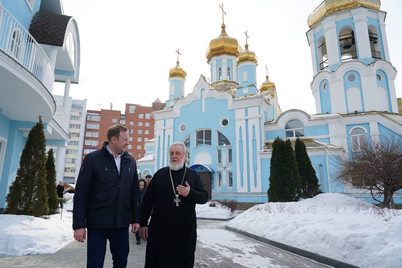 Глава Кемерова побывал в воскресной школе