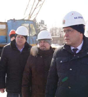 Губернатор Кузбасса проверил ход строительства жилого дома для детей-сирот в пгт Верх-Чебула