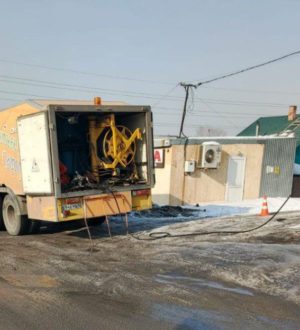 Дорожные службы Кемерова продолжают выполнять противопаводковые мероприятия