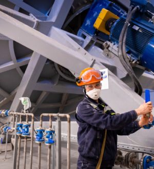 Кузбасские химики первые в Сибири получили право маркировать продукцию знаком «Зеленый эталон»