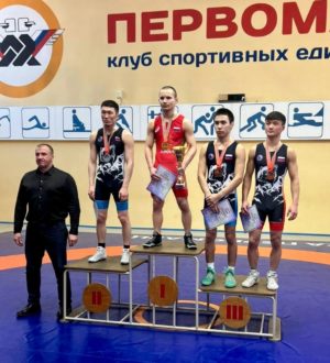 Кузбасские борцы-«классики» взяли две бронзы» на первенсте СФО