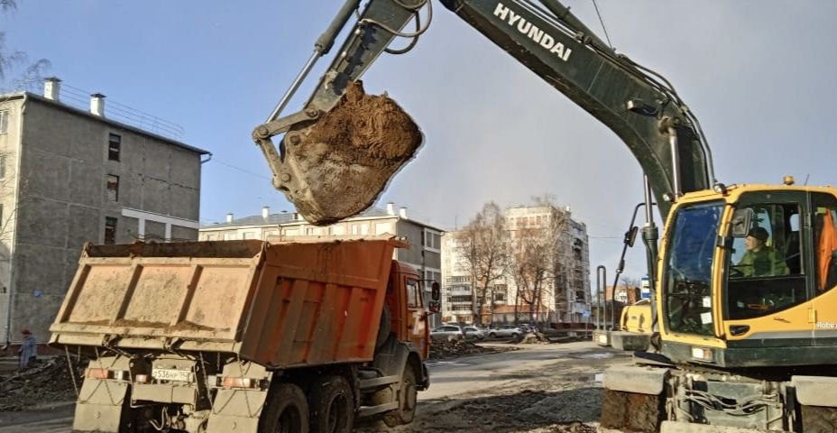 В Кемерове продолжается капитальный ремонт улицы Инициативной