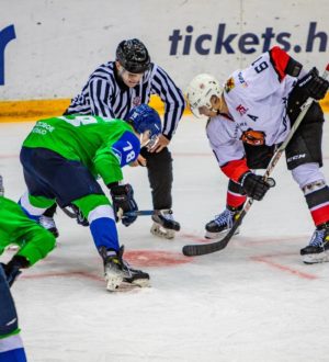 «Кузнецкие Медведи» одержали первую победу в плей-ин