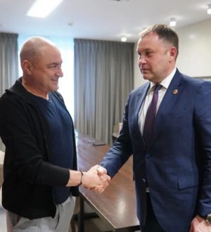 Губернатор Кузбасса познакомился с создателем «Хора Турецкого»