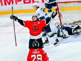 «Кузнецкие Медведи» одержали волевую победу над «Мамонтами Югры»