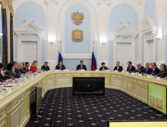 Полномочный представитель: органы местного самоуправления должны сохранять самую тесную связь с людьми, их заботами и запросами