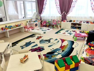 В Новокузнецке на карантин закрывают группы в садах и классы в школах
