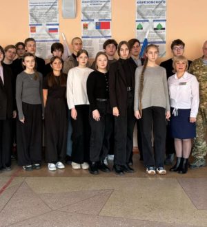 В Березовском ветеран СВО провел Урок мужества для школьников