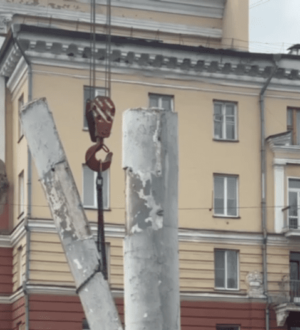 Строители приступили к капитальному ремонту знакового места в Кировском районе Кемерова