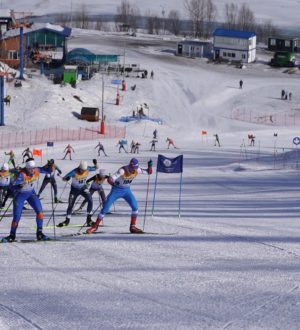 Забег в гору и стометровый спринт: в Междуреченске прошли лыжные старты «Югус-тур»