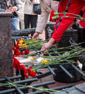 Участники медиашколы посетили Мемориальный комплекс «Героям–сибирякам» в рамках Всероссийской акции «Поклонимся великим тем годам»