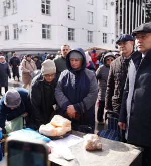 Губернатор Илья Середюк оценил количество и качество продуктов на областной ярмарке