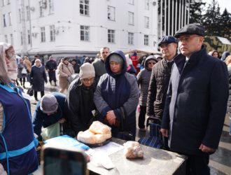 Губернатор Илья Середюк оценил количество и качество продуктов на областной ярмарке