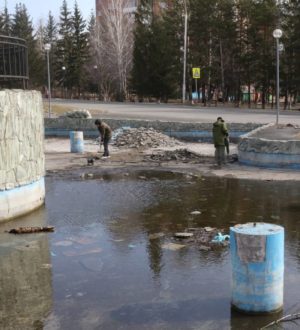 В Кемерове приступили к ремонту фонтана в парке Победы в Кедровке