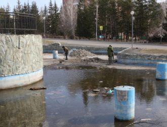В Кемерове приступили к ремонту фонтана в парке Победы в Кедровке