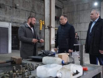 Новокузнецкое предприятие разрабатывает отечественный ратрак для горнолыжных курортов