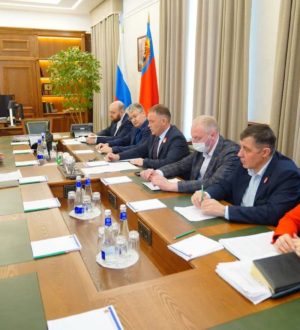 Губернатор Кузбасса провел рабочую встречу с руководством компании «Чистый город Кемерово»