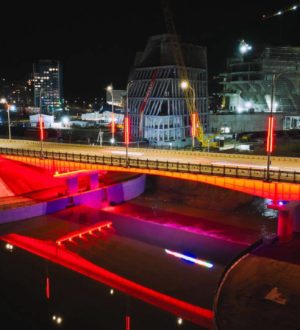 Три моста в Кемерове подсветят в цвета Знамени Победы