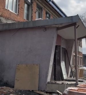 Глава Кемерова провел строительный штаб в здании школы и детского сада