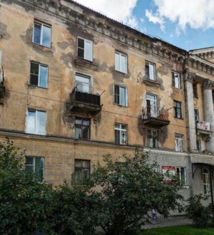 В Новокузнецке дом 1955 года постройки внесли в список объектов культурного наследия