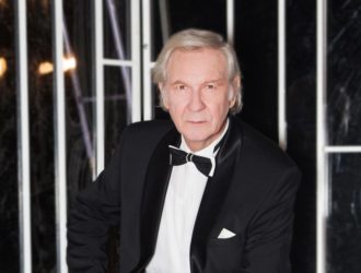 «В главной роли…»: уникальный спектакль-диалог с заслуженным артистом ждет кемеровчан