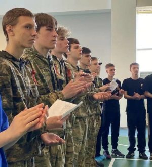 В Анжеро-Судженске прошла военно-спортивная игра «Боец», посвященная 80-летию Победы