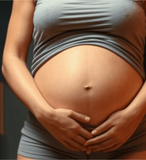 В Кузбассе беременным школьницам будут выплачивать по 100 тысяч рублей