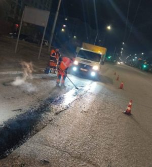 В Новокузнецке стартовал ямочный ремонт методом литого асфальта