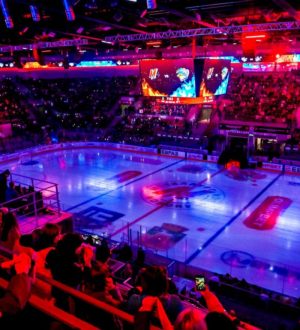 «Ничего, мужики, злее будем»: новокузнецкий «Металлург» проиграл «Магнитке» в серии и вылетел из плей-офф