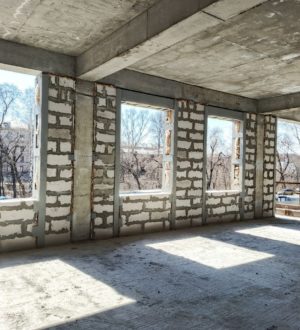 Строительство поликлиники №5 в Новокузнецке идет по графику