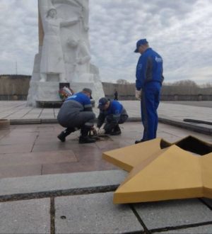 В Кемерове временно погаснет Вечный огонь у памятника воинам-кузбассовцам
