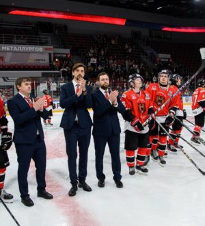 «Кузнецкие Медведи» проиграли Омску и завершили этот сезон