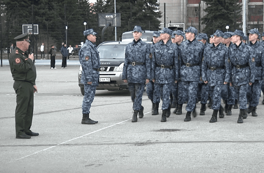 В Новокузнецке стартовали репетиции торжественного парада к 9 мая