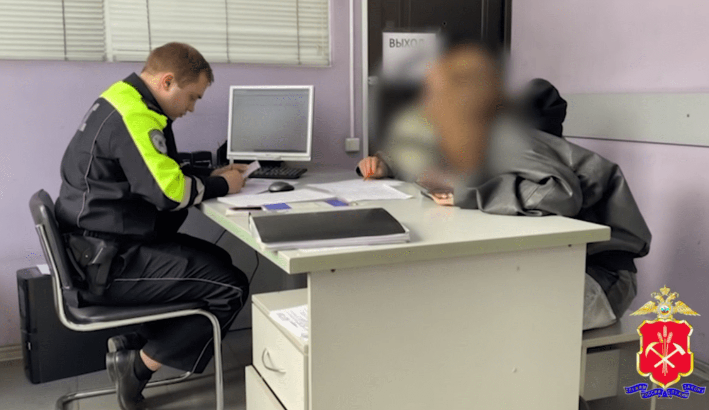 Сама в соцсетях рассказала, что врезалась в машину: в Новокузнецке несовершеннолетнюю самокатчицу привлекли к ответственности