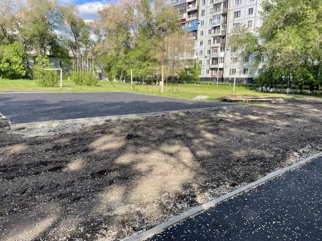 Новокузнечане обеспокоены тем, как продвигается реконструкция стадиона гимназии №44