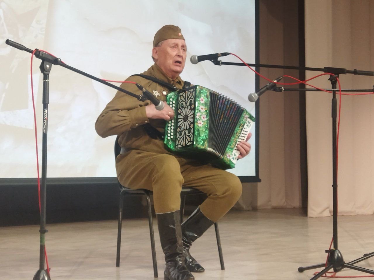 Лучшего гармониста выбрали в Кузбассе
