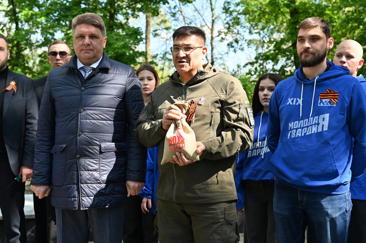 В Кузбасс привезли землю с воинских захоронений из Орловской и Ростовской областей