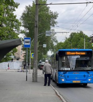 На одном из самых дальних автобусных маршрутов в Кемерове появится новая остановка