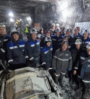 Российские министры пообщалась с горняками Кузбасса, спустившись в шахту на 120 метров