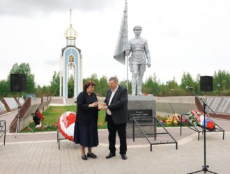 Землю из Новгородской области, где воевали кузбассовцы, привезли в Кемерово