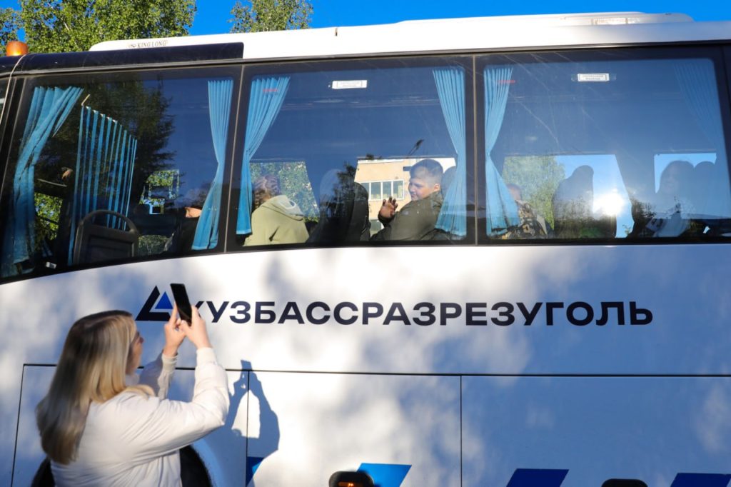 Более 1,5 тысяч детей сотрудников УК «Кузбассразрезуголь» отдохнут летом в оздоровительных лагерях
