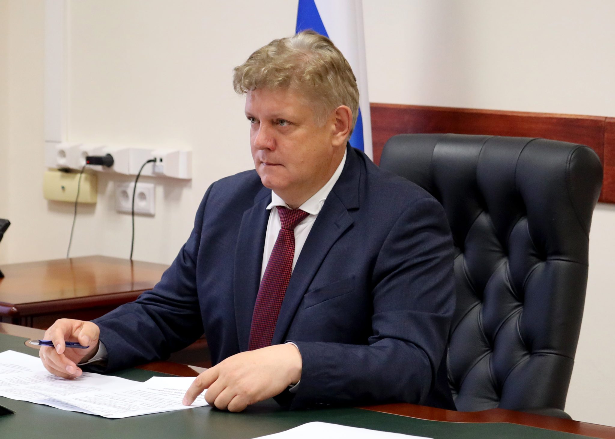 Анатолий Серышев провел личный приём граждан по итогам работы мобильной приемной президента России в Республике Тыва